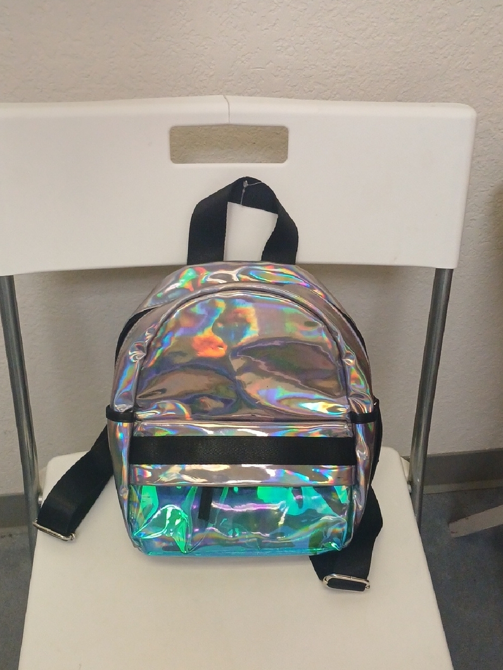 Time And Tru Holographic Mini Backpack - Iridescent Silver